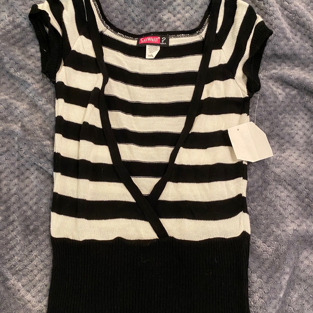 NWT blk wht shortsleeve wrap sweater szM